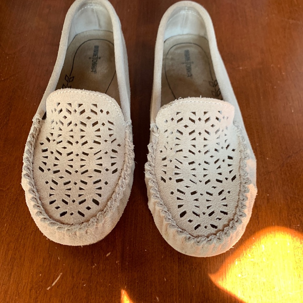 LAST CHANCE!! Minnetonka Slip ons
